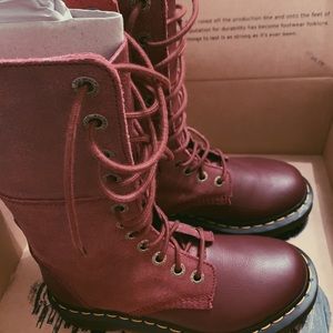 Dr. Martens Hazil Virginia+Darken Suede Boots